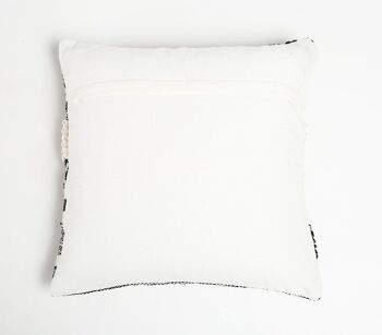 Housse de coussin tissée et touffetée à la main 4