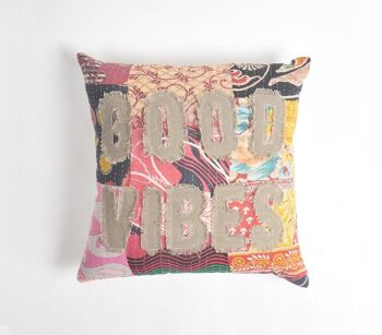 Housse de coussin brodée Kantha patchwork Good Vibes 4