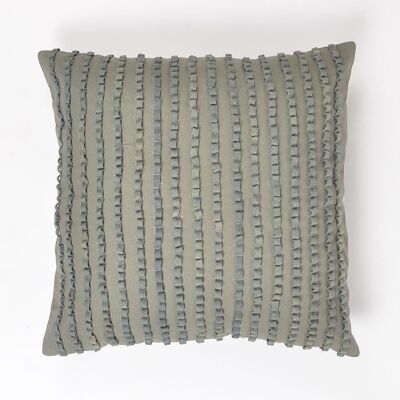 Housse de coussin embellie en étain