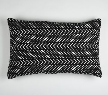 Housse de coussin monotone tissée et brodée, 26 x 16 pouces 1