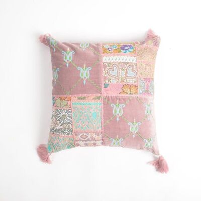 Housse de coussin à pompons en coton patchwork brodé