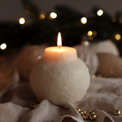 Christmas ornament candle