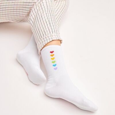 Bio-Socken mit bunten Herzen - Weiße Tennissocken mit bunten Herzen, Love4all
