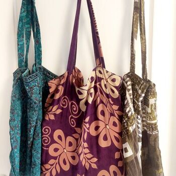 Tote bag , emballage cadeau, sac emballage, pochette sac, pochon sac en tissu recyclé, anciens saris indiens recyclés, 0 déchet 1
