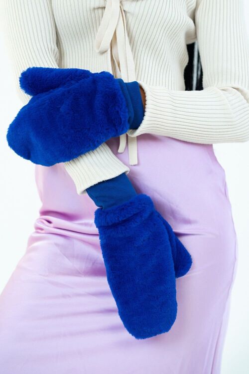 Recycled Fur Mittens in Blue