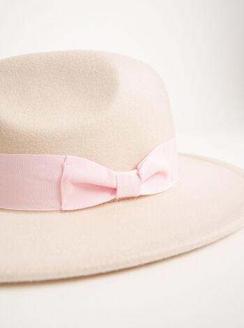 Chapeau Fedora en beige avec bordure à nœud rose et ajusteur de taille 7