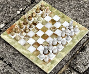 Jeu d'échecs en onyx multi-vert et blanc 15" fait à la main 2