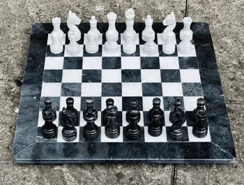 Jeu d'échecs en marbre vintage noir et blanc 15" fait à la main 1