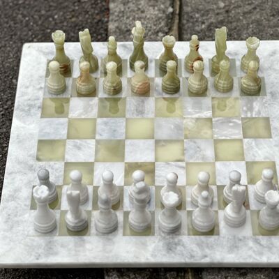 Jeu d'échecs en onyx vert et blanc 15" fabriqué à la main