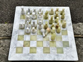 Jeu d'échecs en onyx vert et blanc 15" fabriqué à la main 2