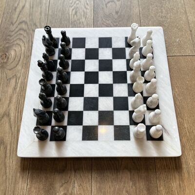 Jeu d'échecs en marbre blanc et noir fait à la main 15"