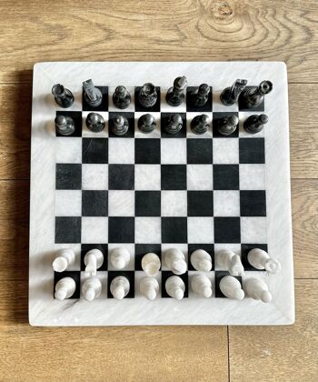 Jeu d'échecs en marbre blanc et noir fait à la main 15" 2