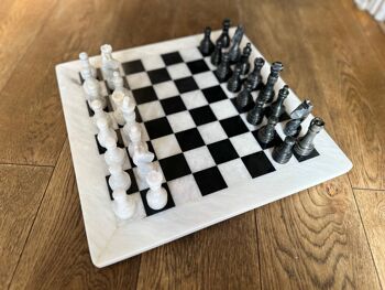 Jeu d'échecs en marbre blanc et noir fait à la main 15" 5
