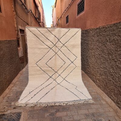 Alfombra bereber Beni Ouarain de pura lana 198 x 310 cm