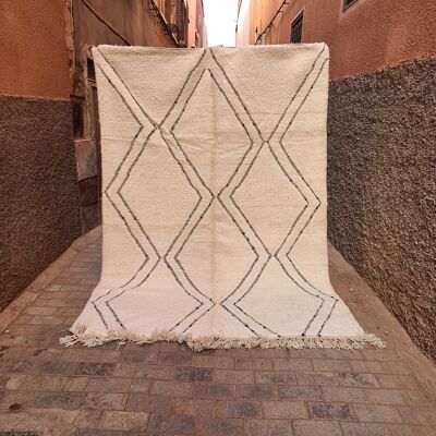 Beni Ouarain pure wool Berber rug 200 x 300 cm