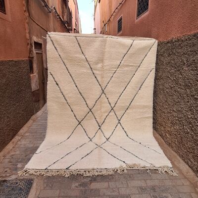 Beni Ouarain Berberteppich aus reiner Wolle, 214 x 300 cm