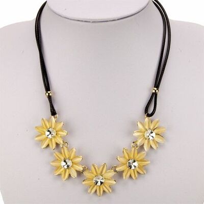 Elegantes Collier mit Cateyesteinen 1