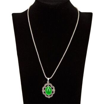 Collier avec pendentif, vert 9 1