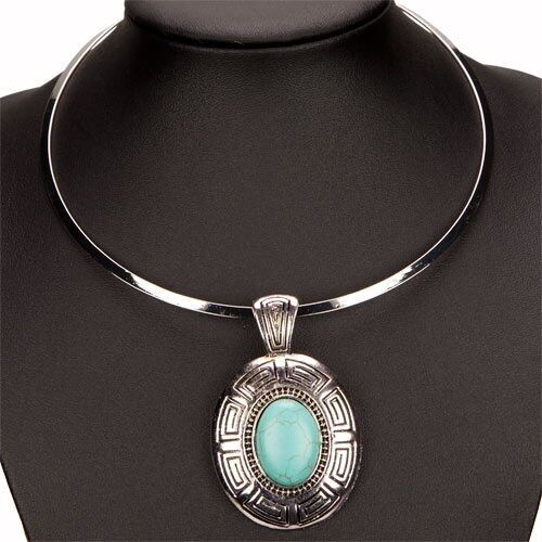Girocollo con pendente sintetico. Turchese 2