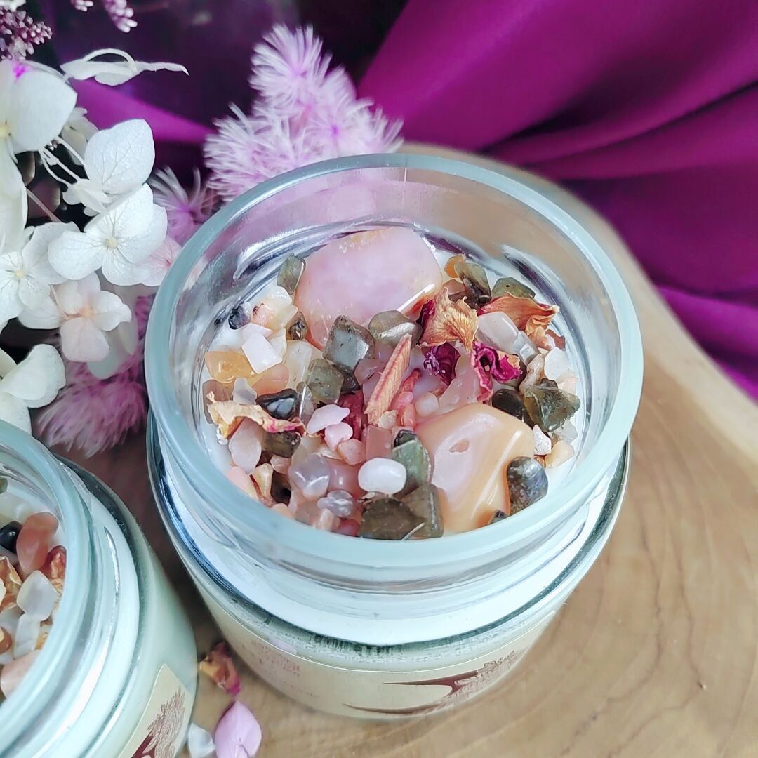 "SACRARE" energy candle - Pink Opal, Moonstone, Labradorite.