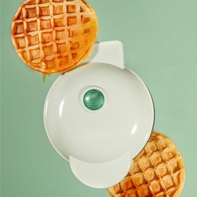 Mini waffle maker - It waffles for me - green