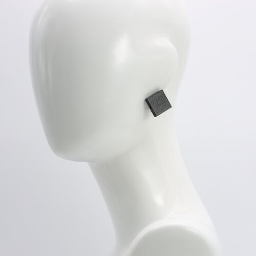 Wooden 2 cm squares clip on earrings  - Black