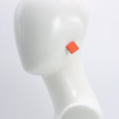 Wooden 2 cm squares clip on earrings - Orange