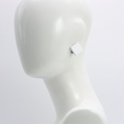Boucles d'oreilles clips en bois carrés de 2 cm - Blanc