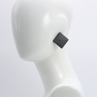 Wooden 3 cm squares clip on earrings - Black