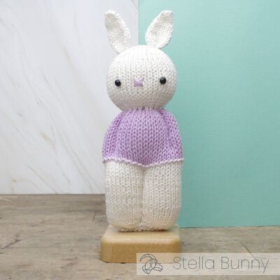 DIY-Strickset – Stella Rabbit