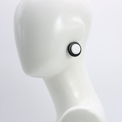 Two layer of wooden disks clip on earrings - Black/White