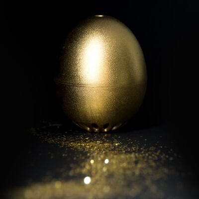 El huevo de pitido dorado / temporizador de huevos inteligente