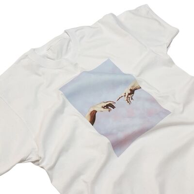 Camiseta minimalista The Creation of Adam Famous Christian Art