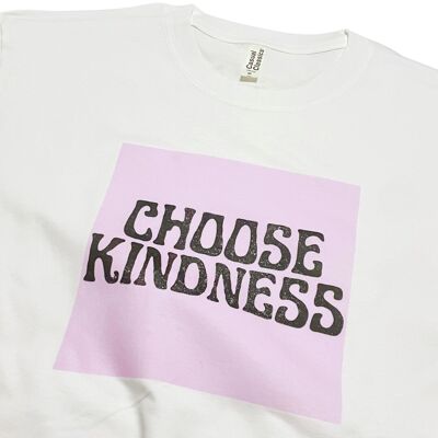 Choisissez le t-shirt de bien-être de gentillesse manifestant