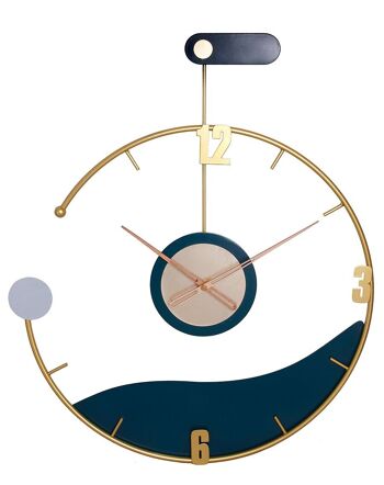 Horloge murale en métal doré avec détails en bois bleu marine. Dimension : 50x58cmDF-138