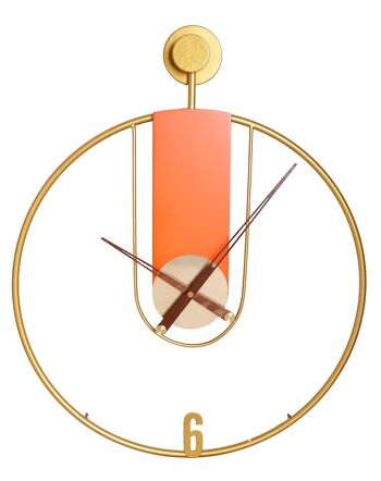 Horloge murale en métal doré avec détails en bois orange. Dimension : 60x50cmDF-133