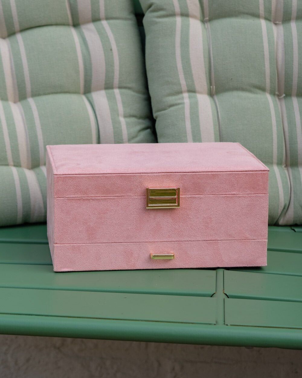 Buy wholesale Denise Velvet Jewelry Box Pink