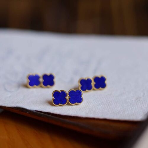 Minimalist natural blue Lapis Lazuli lucky clover ear studs - Gold vermeil -AAAA Quality
