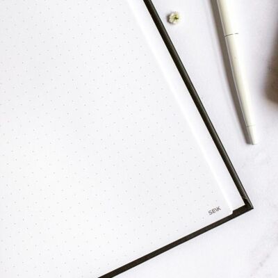 Raccoglitore ad anelli bullet journal con pagine punteggiate in ecopelle premium A5 (bianco)