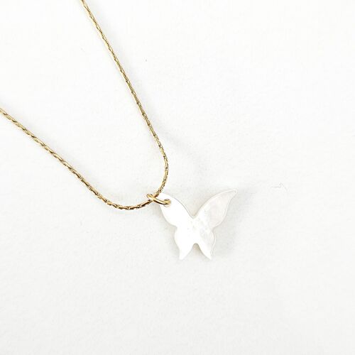 Collier nacre papillon