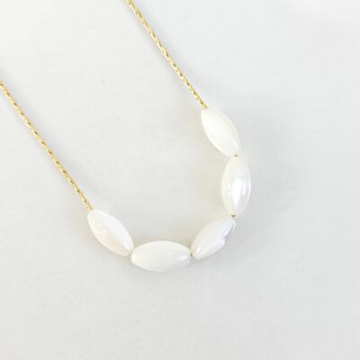 Olive mother-of-pearl necklace