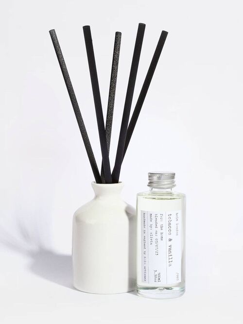 Tobacco & Vanilla Ceramic Reed Diffuser - 100ml