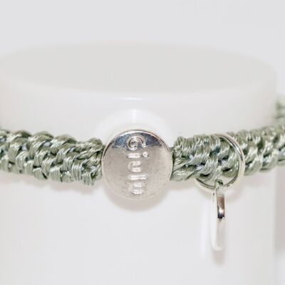Hair tie with silver in light olive