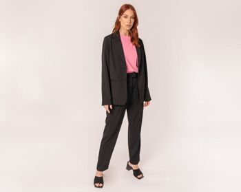 Pantalon fuselé premium noir 4