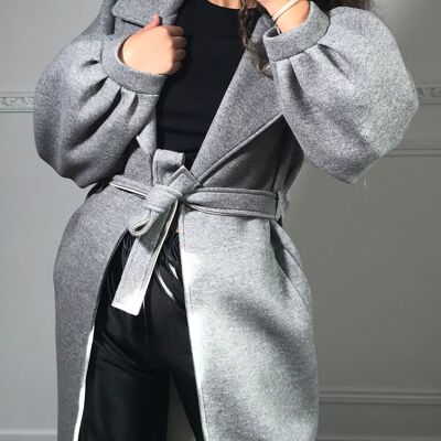Abrigo largo liso con manga abullonada y cinturón