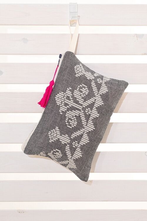 POCHETTE SARAKINIKO NERA