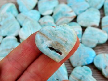 Lot de 10 cœurs en cristal d'aragonite bleue (30 mm – 35 mm) 2