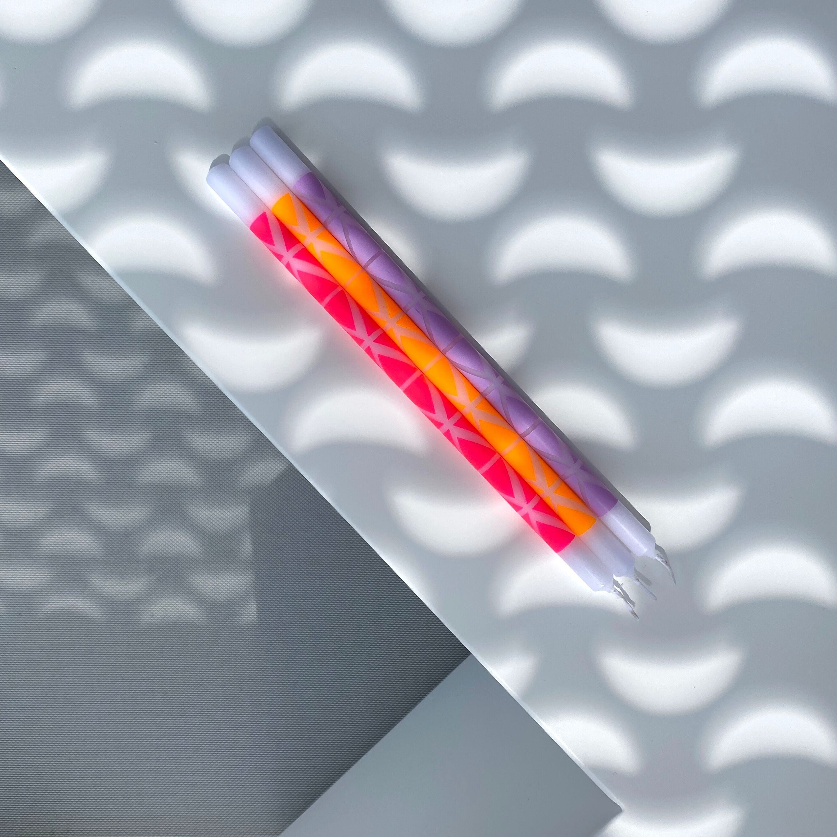 Lumières graphiques Skinny * Triangle 51 (bougies)