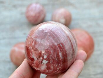 Cristal de sphère de calcite rose XL (65 mm - 95 mm) 4