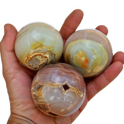 1 Kg Pink Banded Onyx Sphere (3-6 Pcs) - (40mm - 60mm)